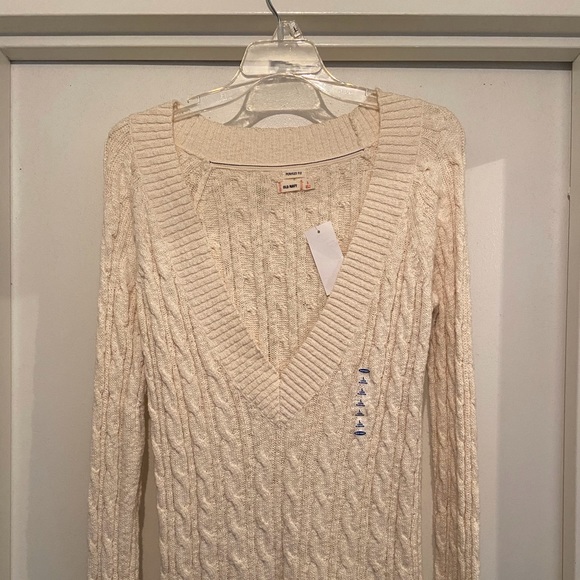 Old Navy Sweater - Picture 1 of 1